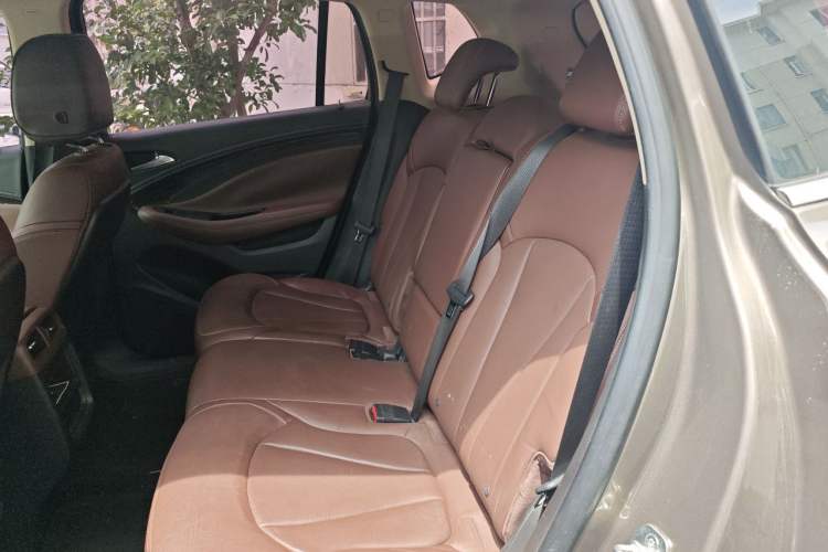 Used Buick Envision 2016 28T Four-Wheel Drive Luxury Model Left Rear Seat