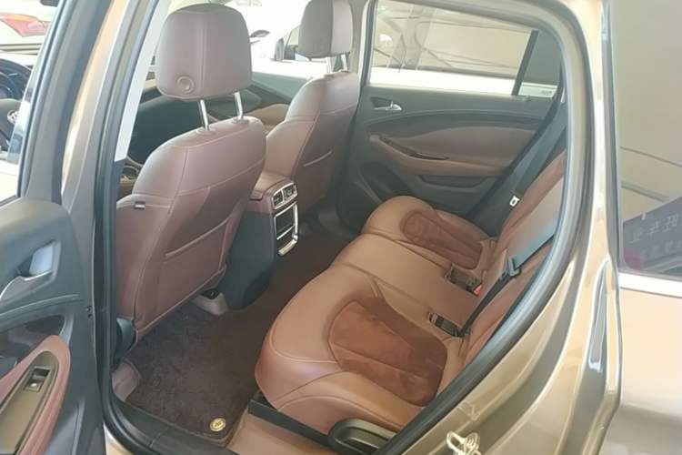 Used Buick Envision 2016 28T Four-Wheel Drive Elite Version Left Rear Seat