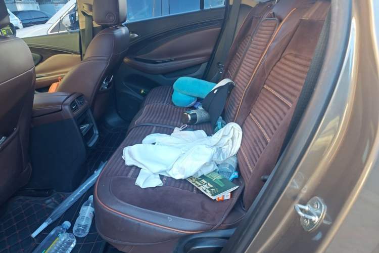 Used Buick Envision 2016 28T Four-Wheel Drive Elite Version Left Rear Seat