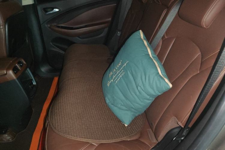 Used Buick Envision 2016 28T All-Wheel-Drive All-Terrain Sport Flagship Edition Left Rear Seat