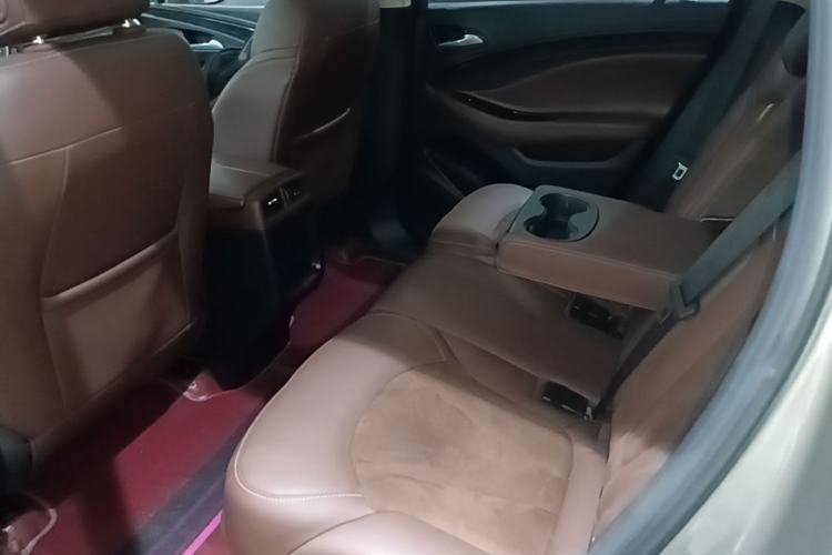 Used Buick Envision 2016 28T Four-Wheel Drive Elite Version Left Rear Seat