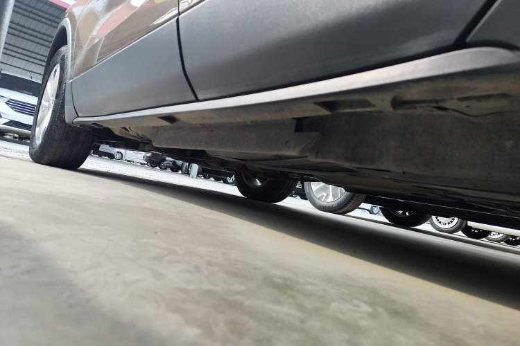 Used Buick Envision 2016 28T Four-Wheel Drive Elite Version Left Side Sill