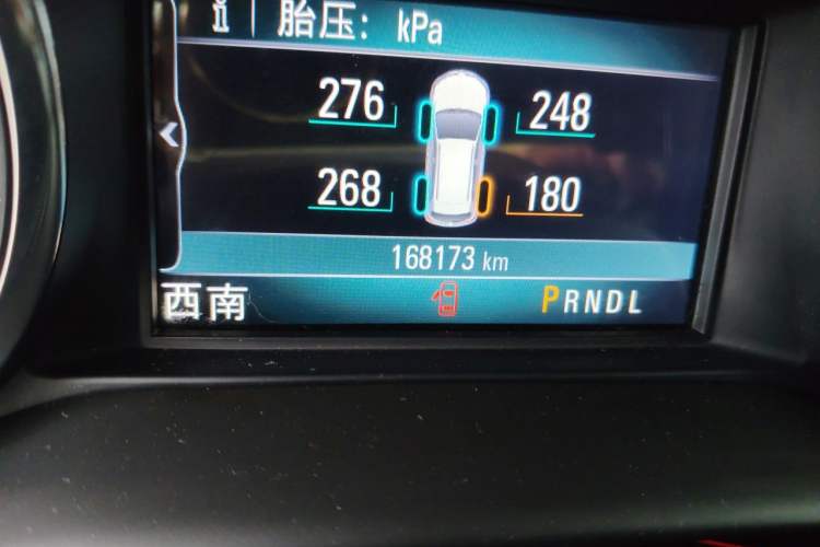 Used Buick Envision 2016 28T Four-Wheel Drive Luxury Model Odometer Close Up
