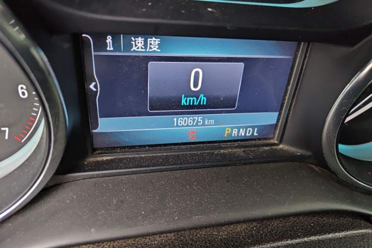 Used Buick Envision 2016 20T Two-Wheel Drive Leading Version Odometer Close Up