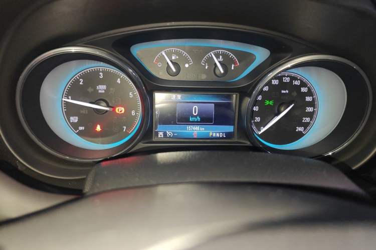 Used Buick Envision 2016 28T Four-Wheel Drive Elite Version Odometer Close Up
