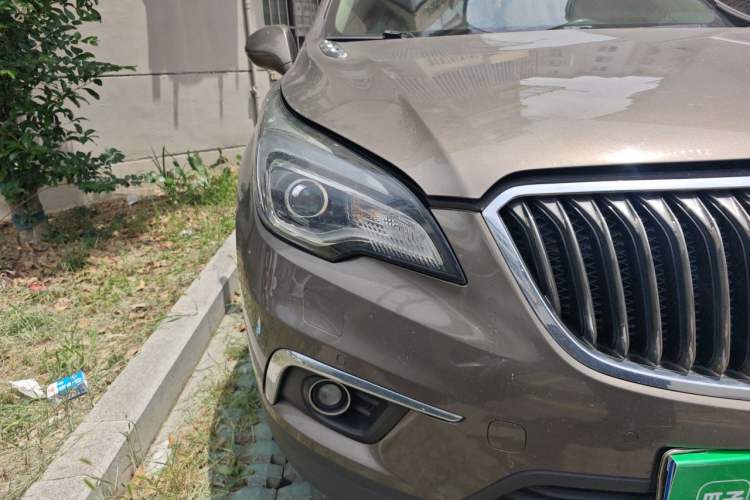 Used Buick Envision 2016 28T Four-Wheel Drive Luxury Model Right Front Headlight