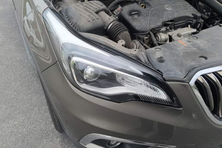 Used Buick Envision 2016 20T Two-Wheel Drive Leading Version Right Front Headlight
