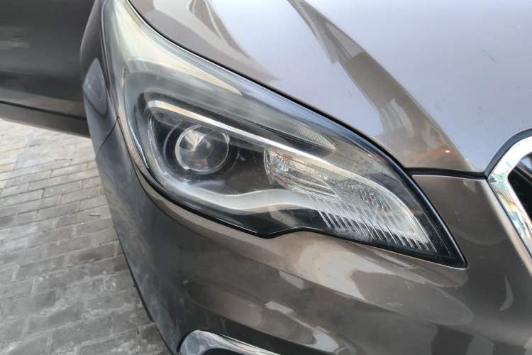 Used Buick Envision 2016 20T Two-Wheel Drive Leading Version Right Front Headlight
