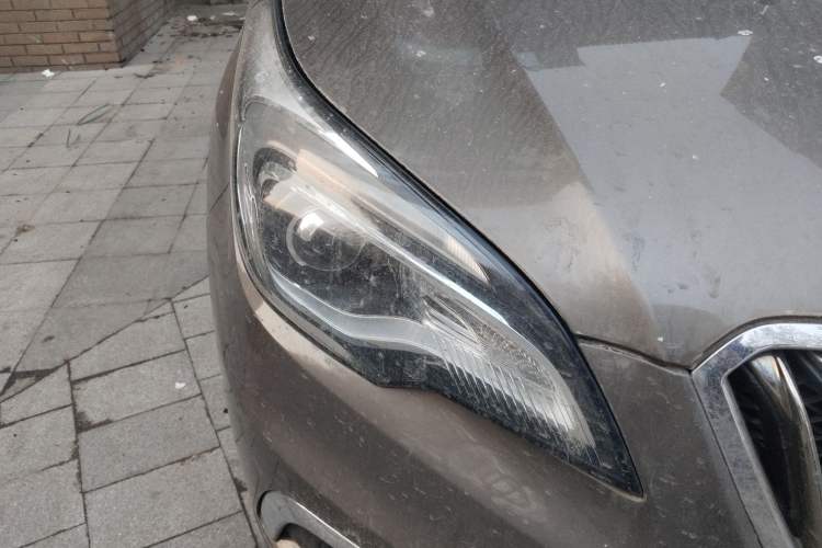 Used Buick Envision 2016 20T Two-Wheel Drive Leading Version Right Front Headlight