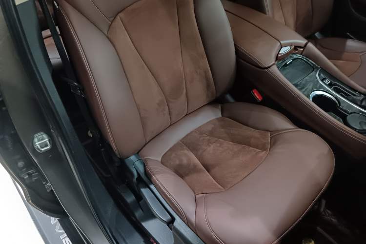 Used Buick Envision 2016 28T Four-Wheel Drive Elite Version Right Front Seat