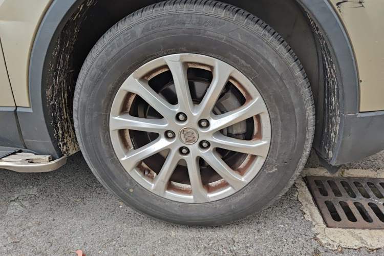 Used Buick Envision 2016 20T Two-Wheel Drive Leading Version Right Front Wheel Hub