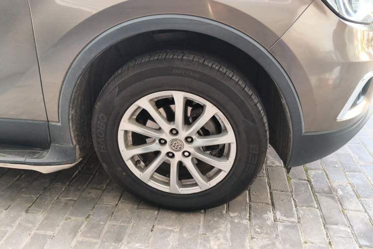 Used Buick Envision 2016 20T Two-Wheel Drive Leading Version Right Front Wheel Hub