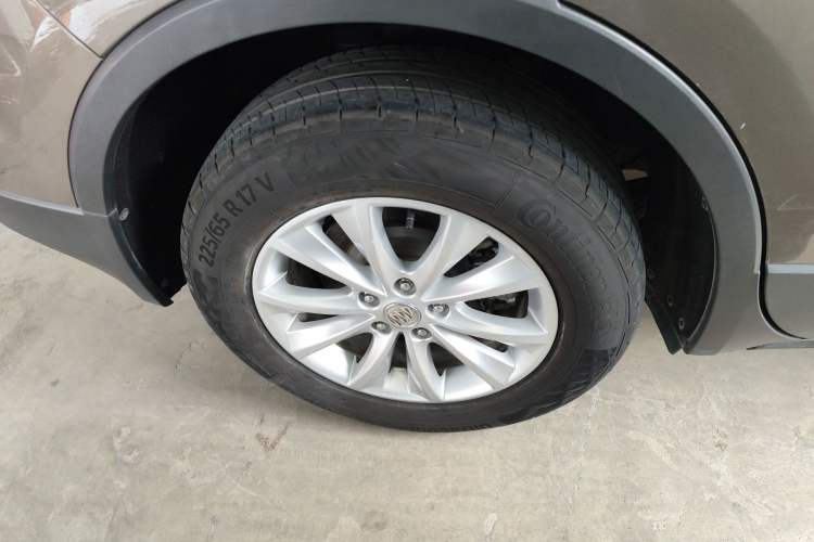 Used Buick Envision 2016 28T Four-Wheel Drive Elite Version Right Rear Wheel Hub