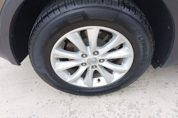 Used Buick Envision 2016 28T Four-Wheel Drive Luxury Model Right Rear Wheel Hub