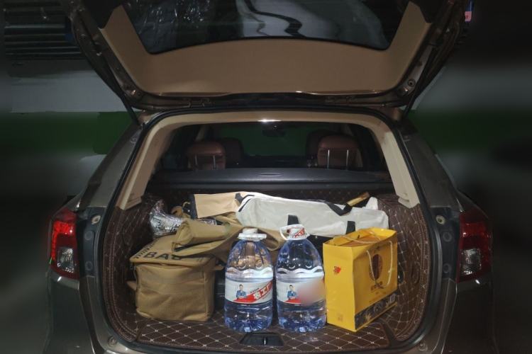 Used Buick Envision 2016 20T Two-Wheel-Drive Elite Model Trunk
