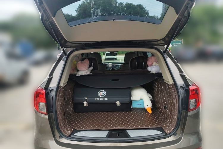Used Buick Envision 2016 20T Two-Wheel-Drive Elite Model Trunk