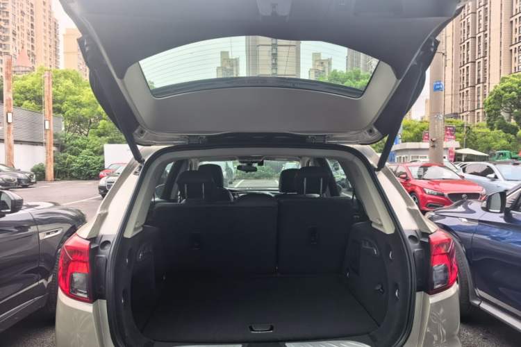 Used Buick Envision 2016 28T Four-Wheel Drive Elite Version Trunk