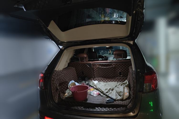 Used Buick Envision 2016 20T Two-Wheel-Drive Elite Model Trunk
