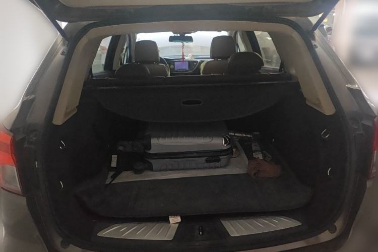 Used Buick Envision 2016 20T Two-Wheel-Drive Elite Model Trunk