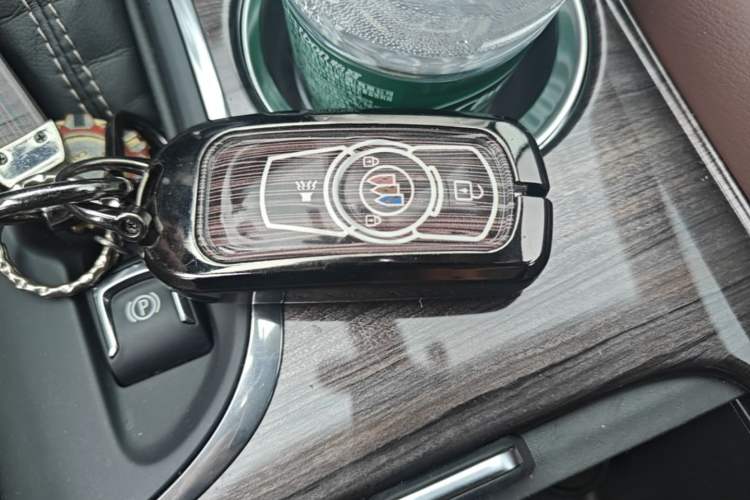 Used Buick Envision 2016 20T Two-Wheel-Drive Elite Model Vehicle Key