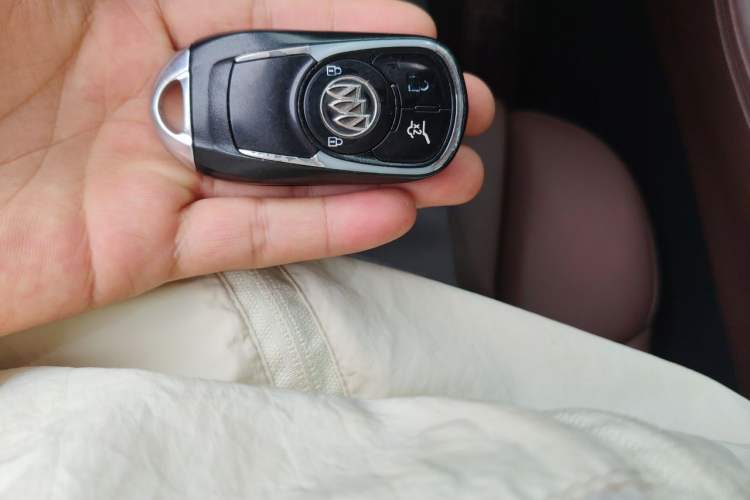 Used Buick Envision 2016 28T Four-Wheel Drive Luxury Model Vehicle Key