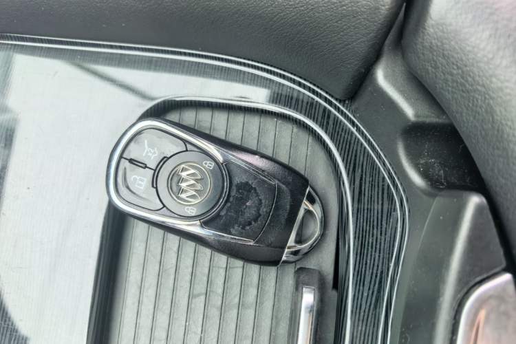 Used Buick Envision 2016 28T Four-Wheel Drive Elite Version Vehicle Key