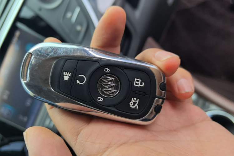 Used Buick Envision 2016 28T Four-Wheel Drive Elite Version Vehicle Key