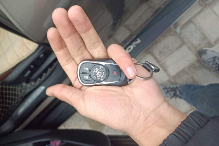 Used Buick Envision 2016 28T Four-Wheel Drive Elite Version Vehicle Key
