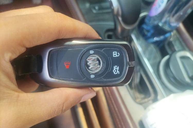 Used Buick Envision 2016 28T Four-Wheel Drive Luxury Model Vehicle Key