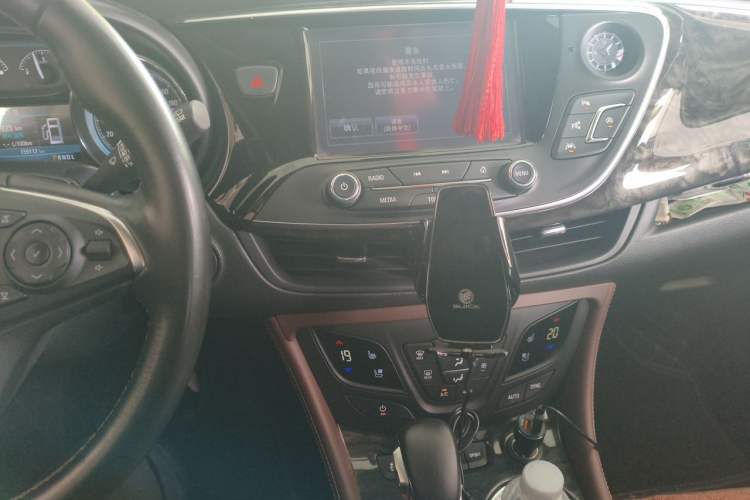 Used Buick Envision 2016 28T Four-Wheel Drive Luxury Model Audio And AC Panel