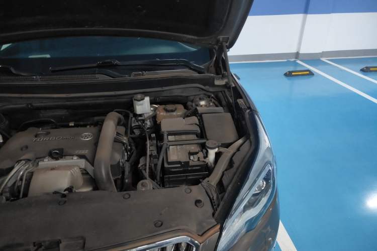 Used Buick Envision 2016 28T Four-Wheel Drive Elite Version Engine Bay Left