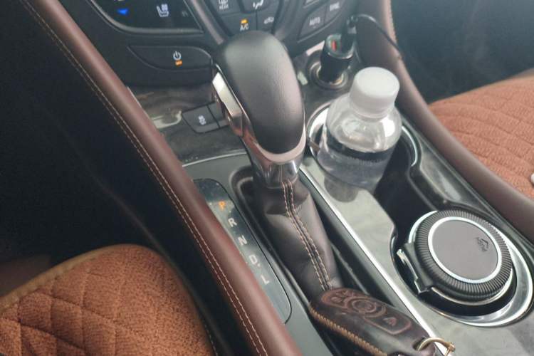 Used Buick Envision 2016 28T Four-Wheel Drive Luxury Model Gear Lever