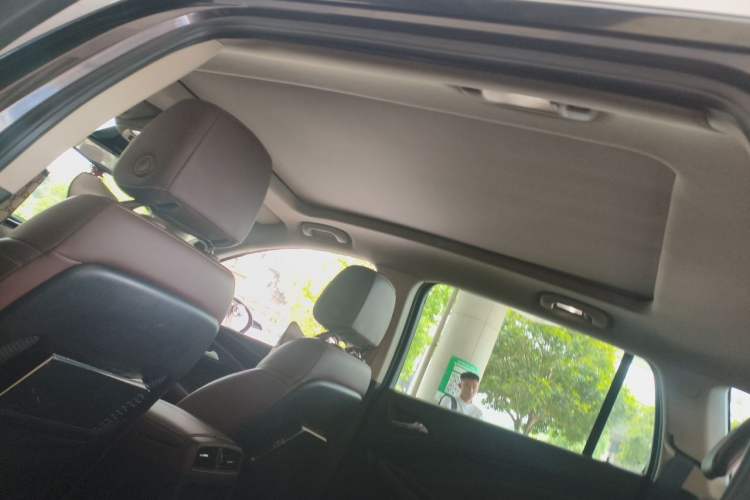 Used Buick Envision 2016 28T Four-Wheel Drive Luxury Model Headliner