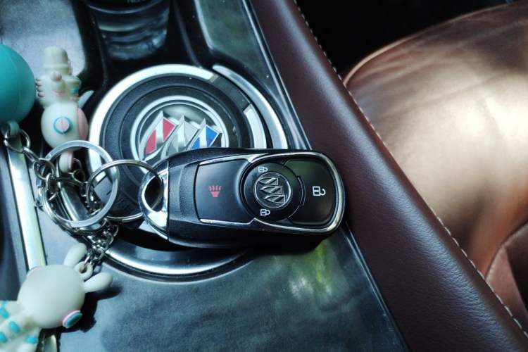 Used Buick Envision 2016 20T Two-Wheel-Drive Elite Model Vehicle Key