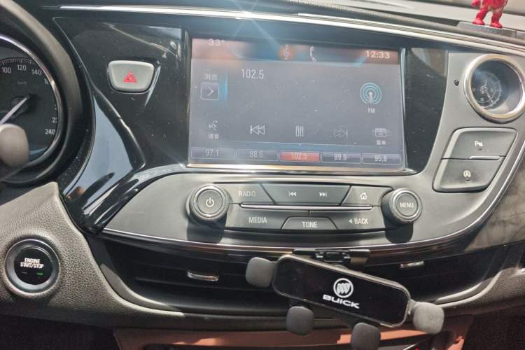 Used Buick Envision 2016 20T Two-Wheel-Drive Elite Model Audio And AC Panel