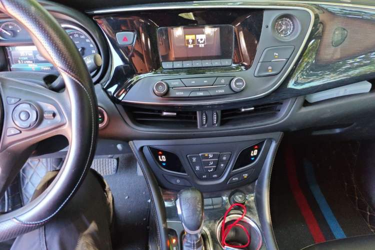 Used Buick Envision 2016 20T Two-Wheel Drive Leading Version Audio And AC Panel