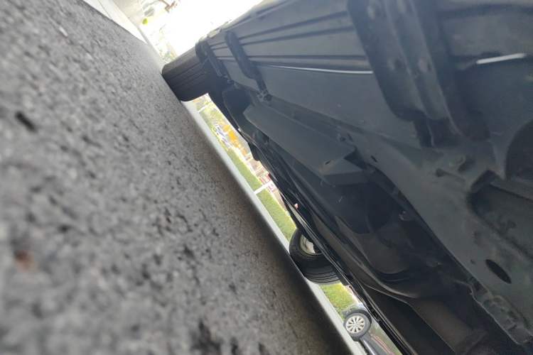 Used Buick Envision 2016 28T Four-Wheel Drive Elite Version Chassis Front Right