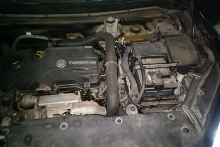 Used Buick Envision 2016 20T Two-Wheel-Drive Elite Model Engine Bay Left