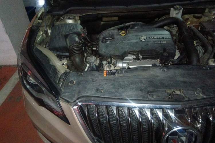 Used Buick Envision 2016 20T Two-Wheel-Drive Elite Model Engine Bay Right