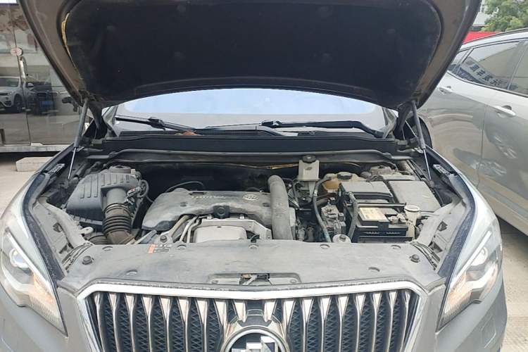 Used Buick Envision 2016 28T Four-Wheel Drive Elite Version Engine Bay