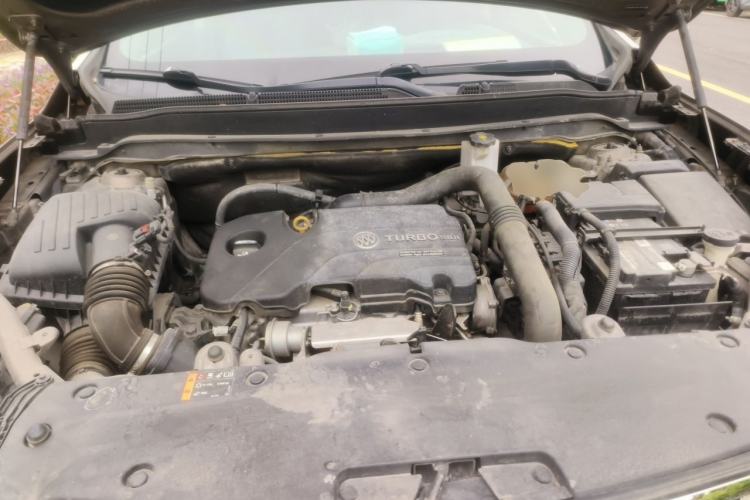 Used Buick Envision 2016 20T Two-Wheel-Drive Elite Model Engine Bay