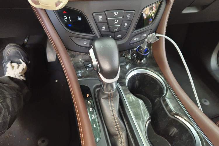 Used Buick Envision 2016 20T Two-Wheel-Drive Elite Model Gear Lever