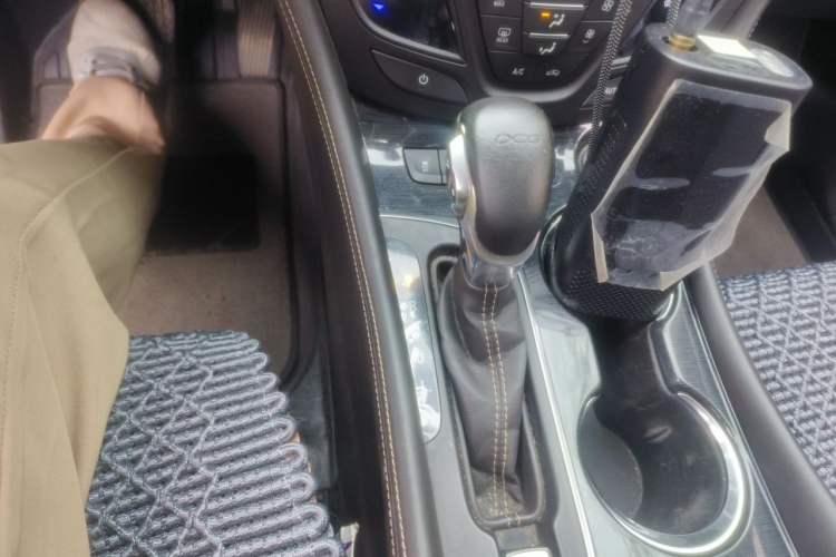 Used Buick Envision 2016 20T Two-Wheel-Drive Elite Model Gear Lever