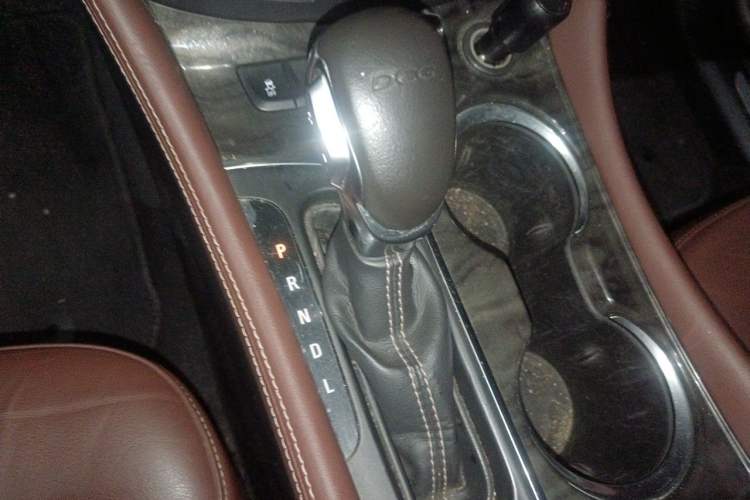 Used Buick Envision 2016 20T Two-Wheel-Drive Elite Model Gear Lever