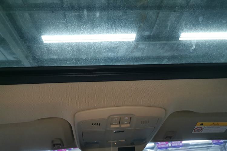 Used Buick Envision 2016 20T Two-Wheel-Drive Elite Model Headliner