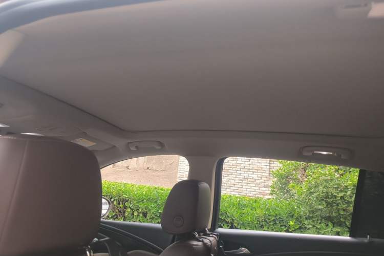 Used Buick Envision 2016 28T Four-Wheel Drive Luxury Model Headliner