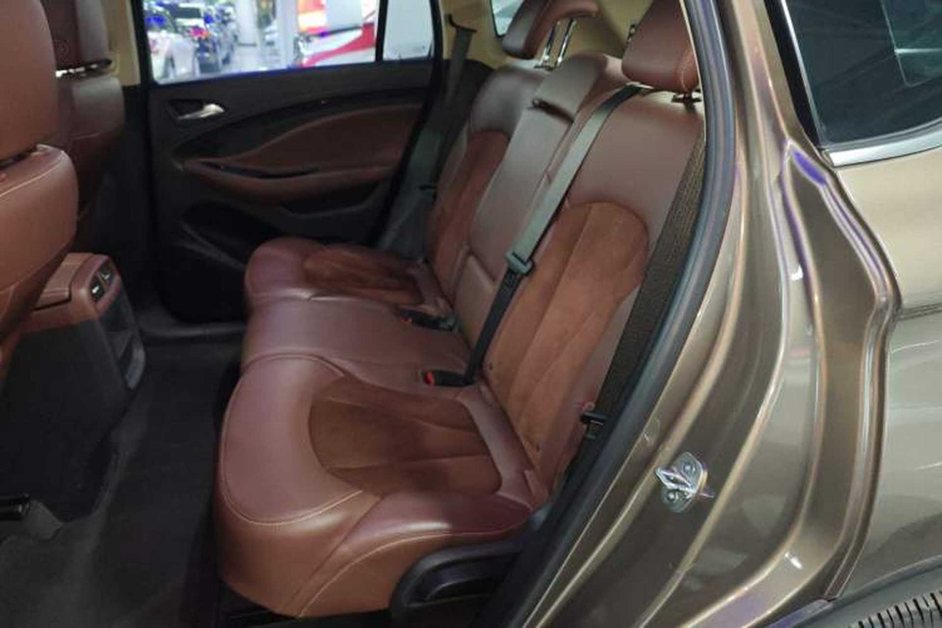Used Buick Envision 2016 28T Four-Wheel Drive Elite Version Left Rear Seat