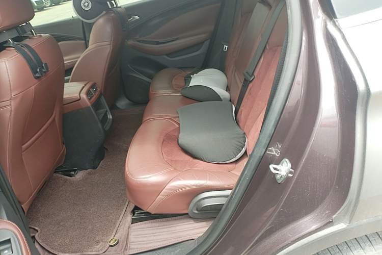 Used Buick Envision 2016 28T Four-Wheel Drive Elite Version Left Rear Seat