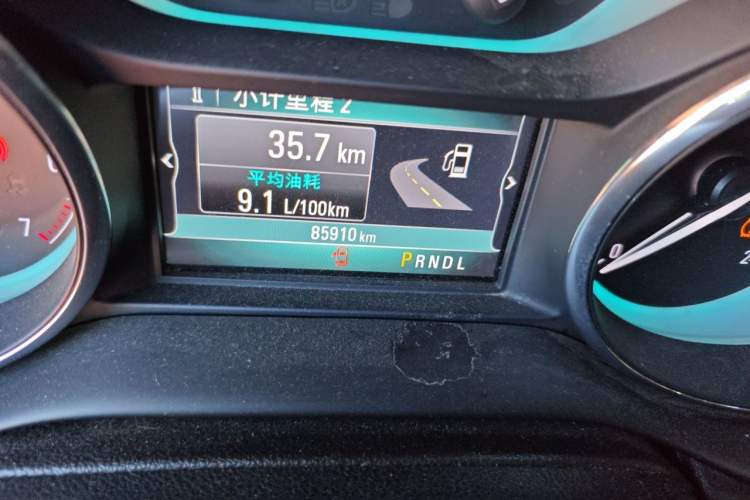 Used Buick Envision 2016 20T Two-Wheel Drive Leading Version Odometer Close Up