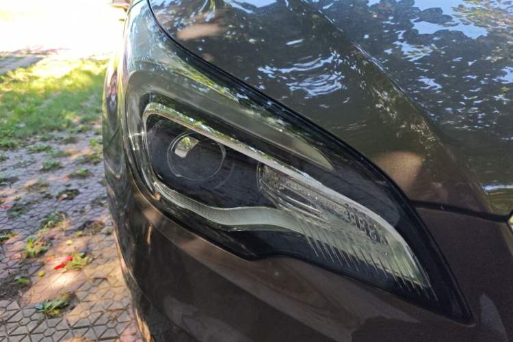 Used Buick Envision 2016 20T Two-Wheel Drive Leading Version Right Front Headlight